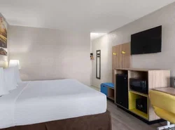 Days Inn by Wyndham Las Vegas Airport Near the Strip