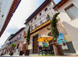 Friends Hotel & Rooftop - Historic Center & Museums Tourism House