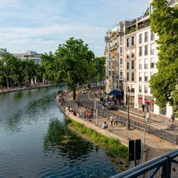 Canal Saint-Martin, Paris Tourism House