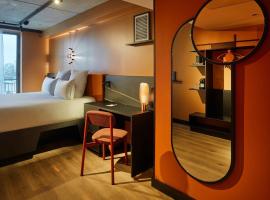 Tribe Paris Saint Ouen Tourism House