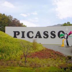 Hakone Open-Air Museum, Hakone Tourism House