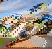 Best Western Plus King's Inn  Suites - Tourism House