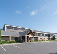 AmericInn by Wyndham Bismarck - Tourism House
