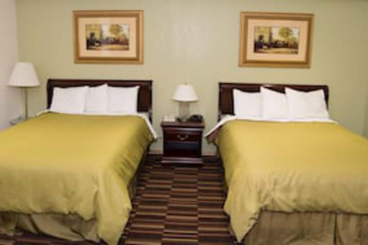 HomeTown Inn & Suites - thumb 0