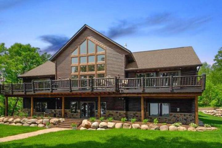 NEW Spa Luxury In An Expansive Cabin Escape! - thumb 4