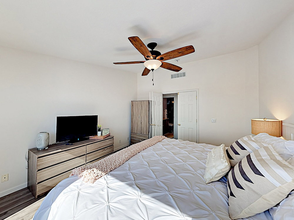 New Listing! Bodega Bay Oasis, Walk To Beach 3 Bedroom Home - thumb 3