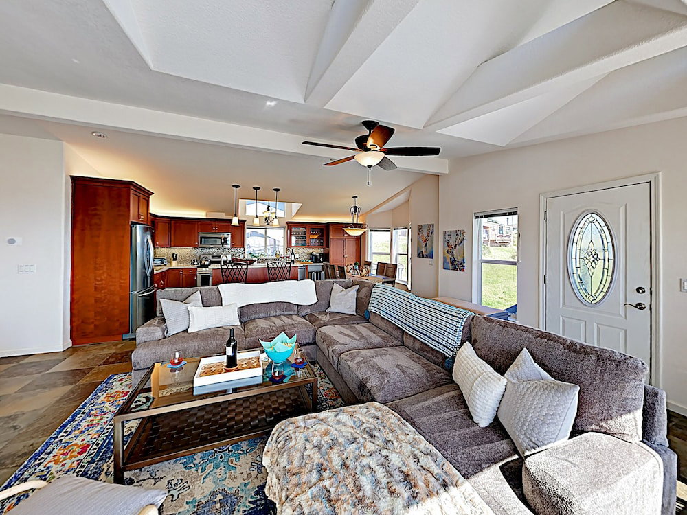 New Listing! Bodega Bay Oasis, Walk To Beach 3 Bedroom Home - thumb 5