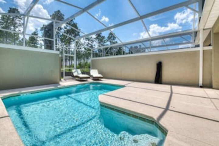 Beautiful 4 Bedrooms Villa At Champions Gate