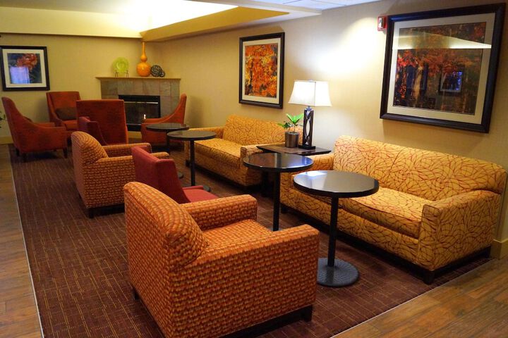 Hampton Inn Altoona - thumb 3