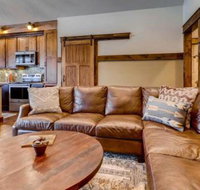 Pet Friendly Cabin in the Heart of Grand Lake - Tourism House