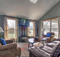 Mountain Home Cottage with Deck Steps to White River - Tourism House