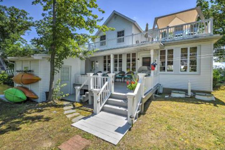 Lakefront Hopatcong House W / Large Porch & Dock! - thumb 1