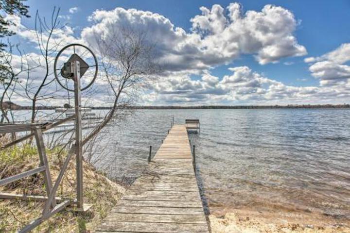 Lakefront Nisswa Cabin W / Spacious Deck & Kayaks! - thumb 5