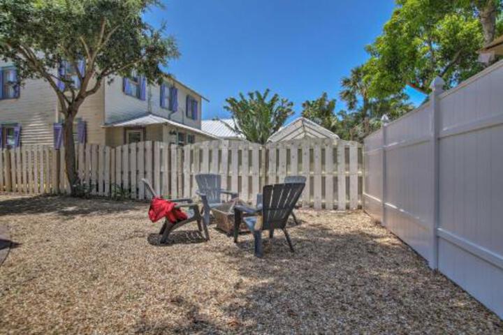 Downtown Stuart Home Minutes To Beach & Dining! - thumb 2