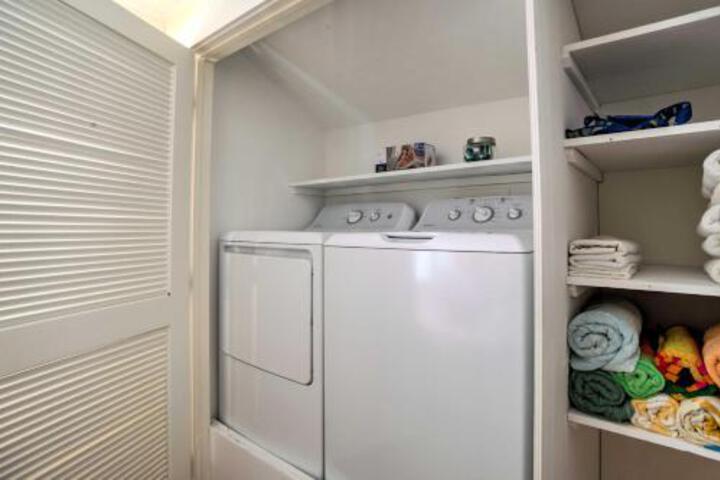 Downtown Stuart Home Minutes To Beach & Dining! - thumb 1