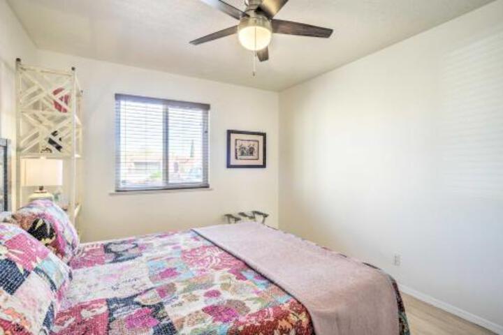 Albuquerque Townhome W / Patio & Mountain Views! - thumb 1