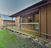 Peaceful Hill Country Retreat w / Front Porch - Tourism House