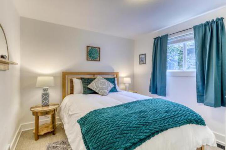 Sunny Green Lake Getaway - thumb 2