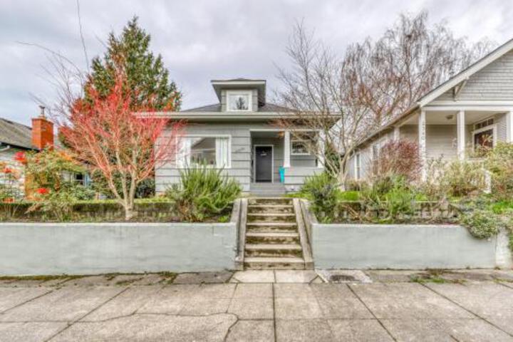 Sunny Green Lake Getaway - thumb 1