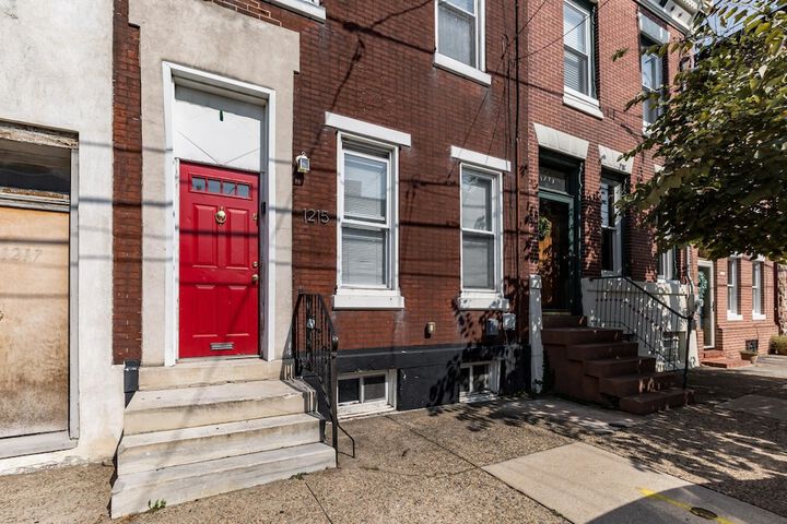 1215 E Columbia - thumb 4