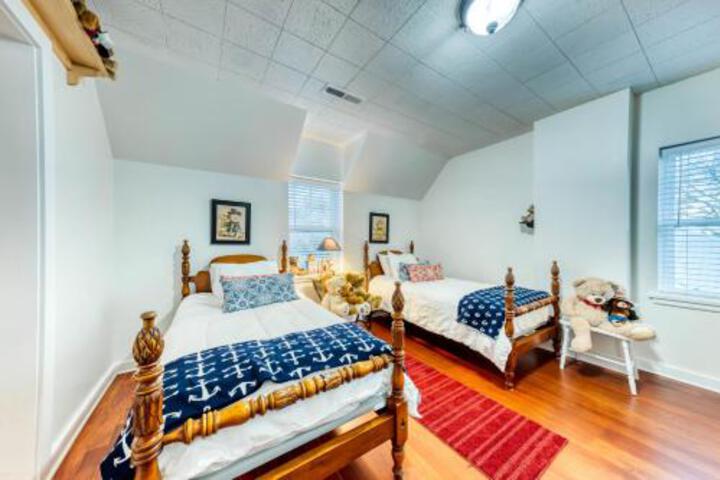 The Old Mayors House - thumb 2