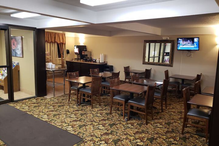 Coratel Inn & Suites Mankato - thumb 3
