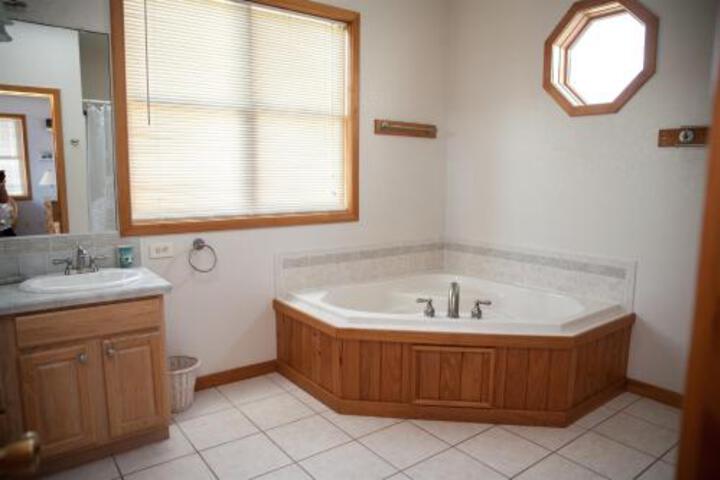 50088 Utopia Lane Home - thumb 3