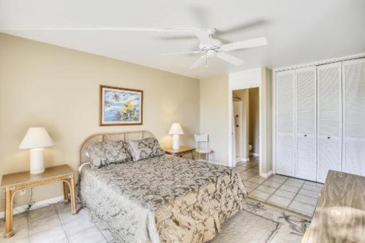 Hula House - thumb 0