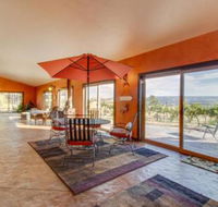 Grapevine Lodge - Tourism House