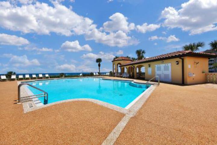 Surf Club Condos - thumb 1