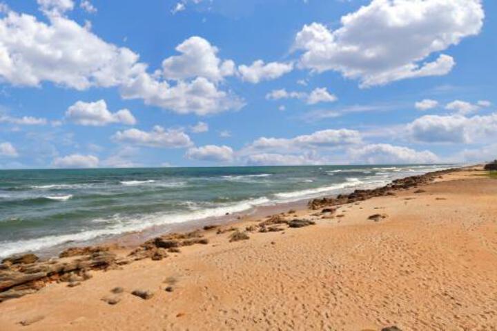 Surf Club Condos - thumb 6