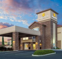 La Quinta Inn  Suites by Wyndham Paso Robles - Tourism House
