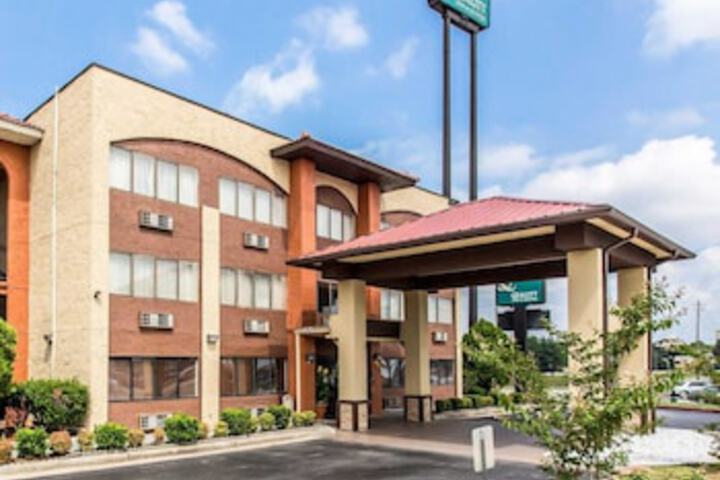 Quality Inn & Suites Morrow Atlanta South - thumb 0