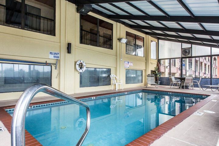 Quality Inn & Suites Morrow Atlanta South - thumb 3