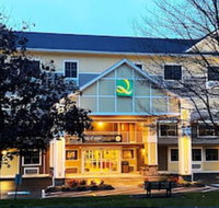 Quality Inn  Suites Evergreen Hotel - Tourism House