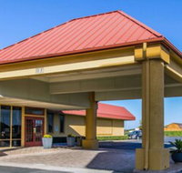 Quality Inn Ada near University - Tourism House