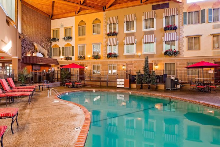 Best Western Plus White Bear Country Inn - thumb 1