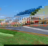 Clarion Pointe Corydon - Tourism House