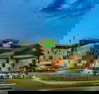 La Quinta Inn  Suites by Wyndham Lexington Park - Patuxent - Tourism House