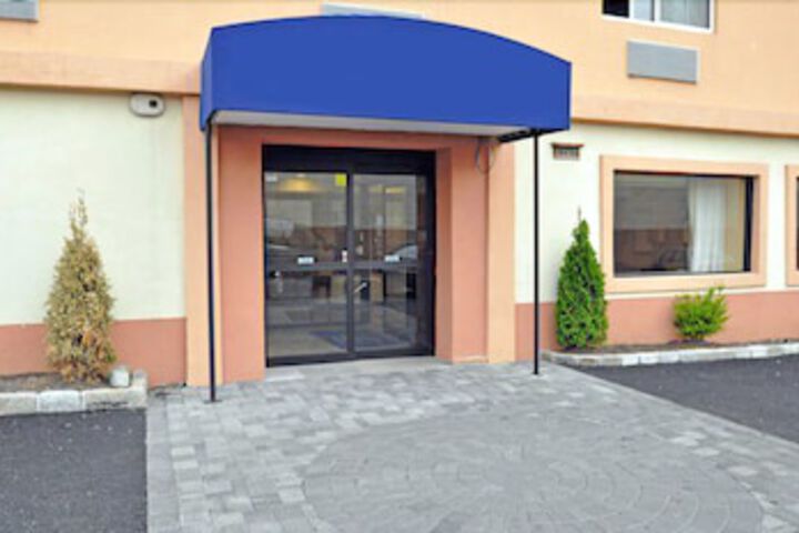 Sheridan Hotel - thumb 1