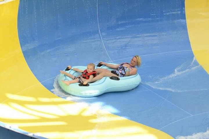 Big Splash Adventure Indoor Water Park & Resort - thumb 4