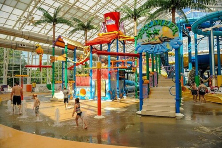 Big Splash Adventure Indoor Water Park & Resort - thumb 2