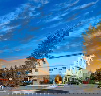 Best Western Plus Battle Ground Inn  Suites - Tourism House