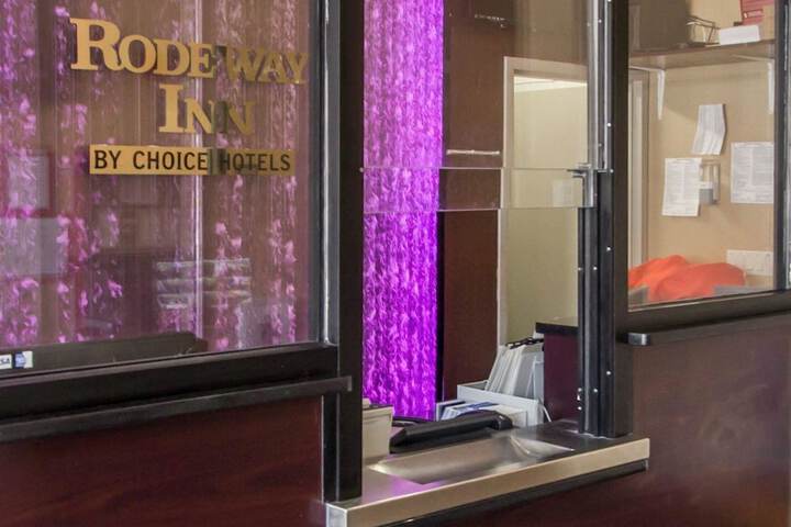 Rodeway Inn Bronx Zoo - thumb 2