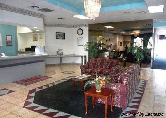 Econo Lodge Inn & Suites - thumb 1