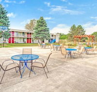 Travelodge by Wyndham Adrian - Tourism House