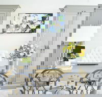 5th East Hall Bed  Breakfast - Tourism House