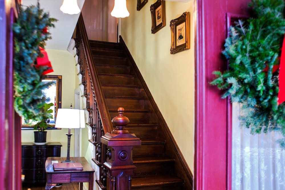 Arbor View House B&B - thumb 0