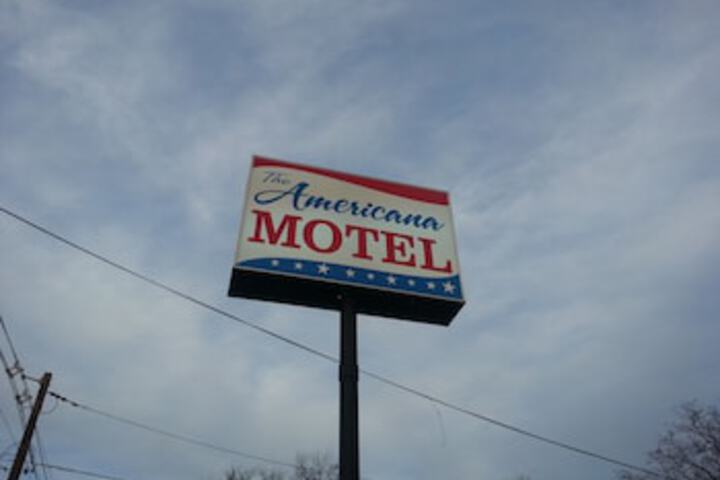 Americana Motel - thumb 0