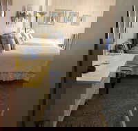 Hickory House Inn - Tourism House